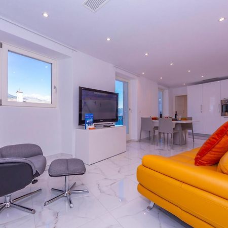 Yellow View Apartment - Happy Rentals Ronco sopra Ascona Exterior photo